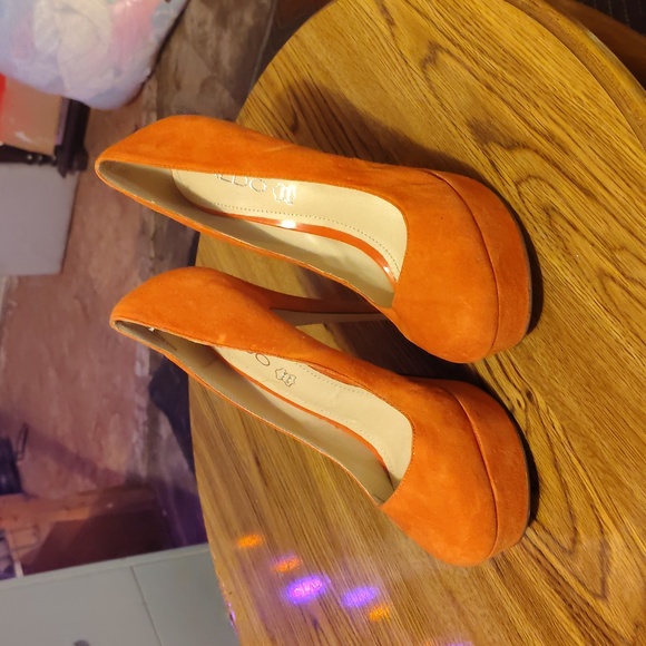 5inch , platform heels - Picture 4 of 5